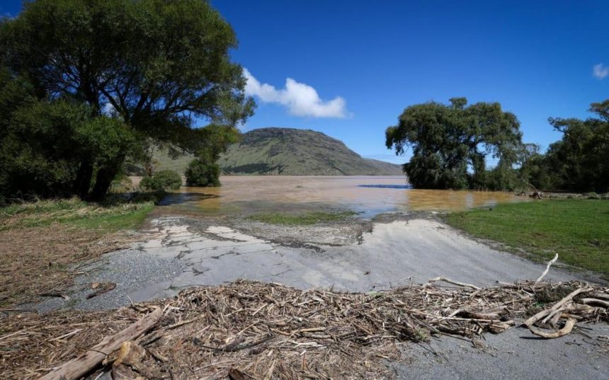 Flood-hit residents ask why lake wasn’t opened to sea