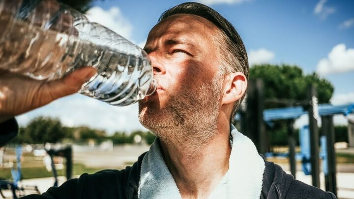 Forever Chemicals Linked to Faster Aging in Middle-Aged Men, Study Finds : ScienceAlert
