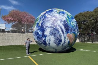 Frieze LA Meets the Real World