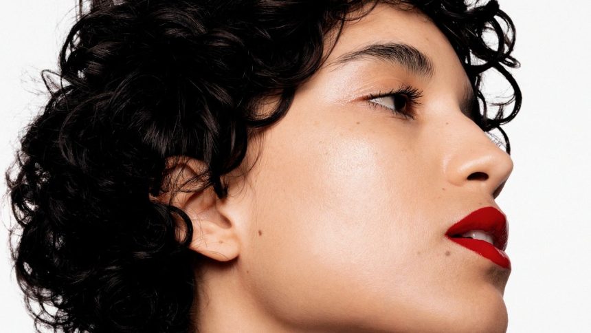 The Pros and Cons of Color-Depositing Shampoos