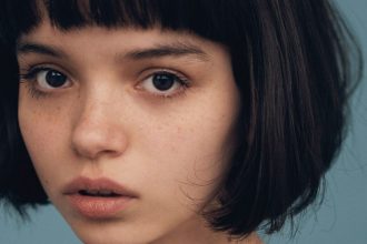 9 Best Lengthening Mascaras For Long, Wide-Awake Lashes