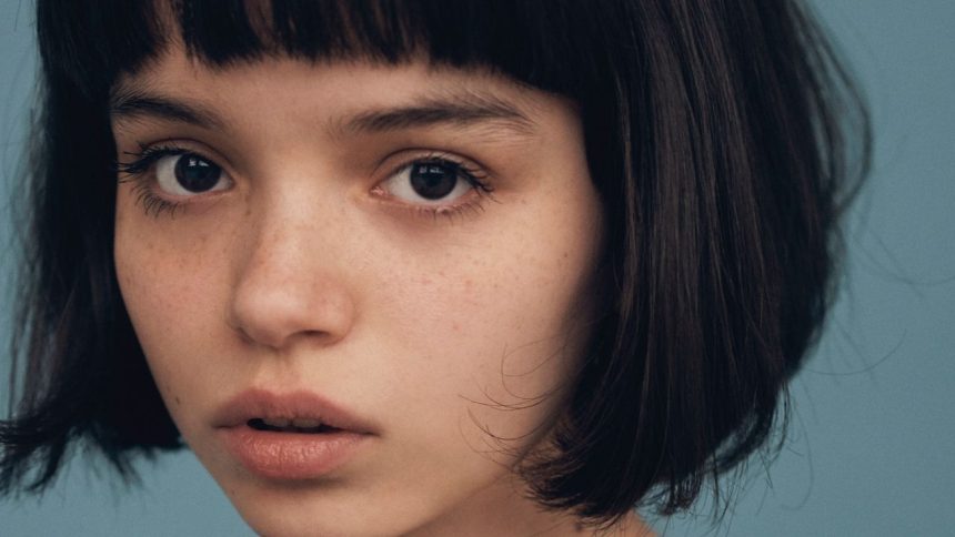 9 Best Lengthening Mascaras For Long, Wide-Awake Lashes