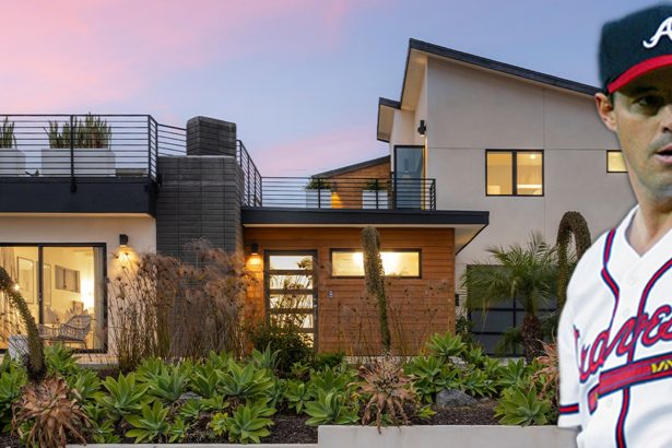 Hall Of Fame Pitcher Greg Maddux Sells San Diego Home For .3 Million