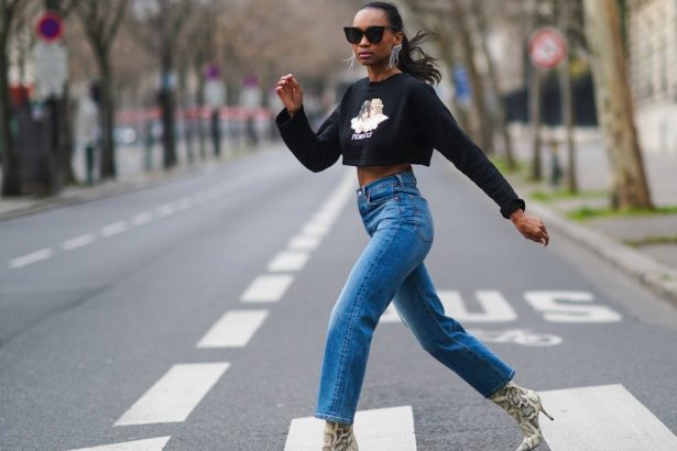 I’m 5’3” — 15 Butt-Lifting Amazon Jeans for Petite Frames