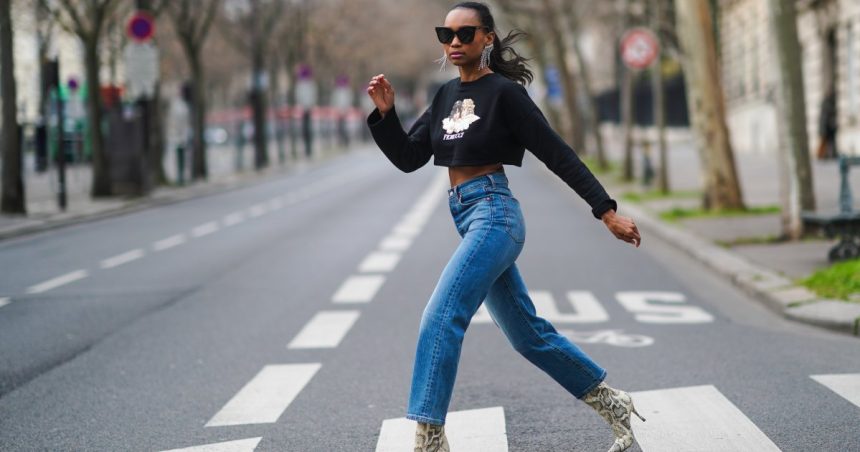 I’m 5’3” — 15 Butt-Lifting Amazon Jeans for Petite Frames