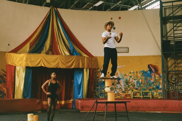 Inside the Havana School for Cuban Circus Performers — Colossal
