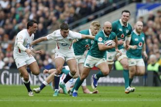 Ireland thump England for record win at Twickenham