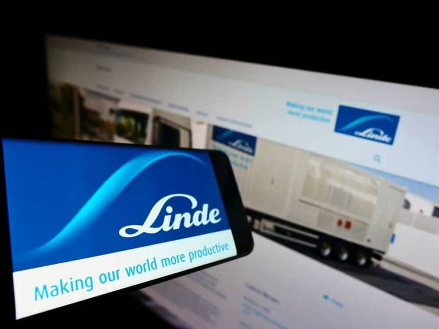 Is Linde plc Stock Underperforming the S&P 500?