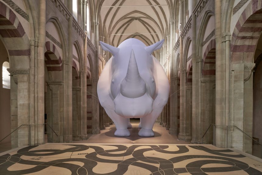 Itamar Gov Draws on History and Legend for ‘The Rhinoceros in the Room’ — Colossal