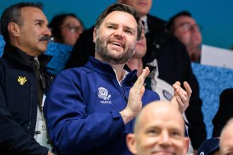 JD Vance, hunting vice in California