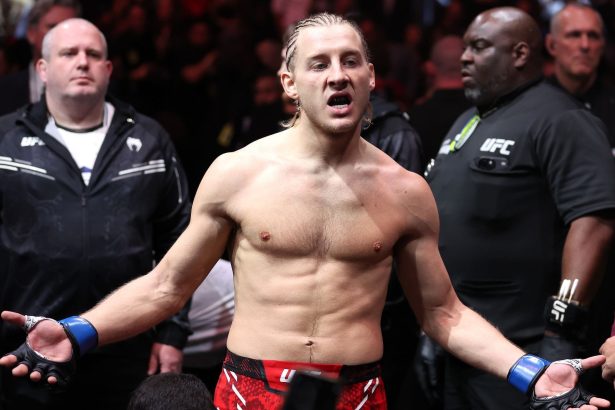 Joe Rogan: “Just kneed me in the balls”