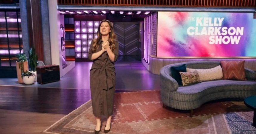 Kelly Clarkson Announces Talk Show Is Ending After 7 Seasons
