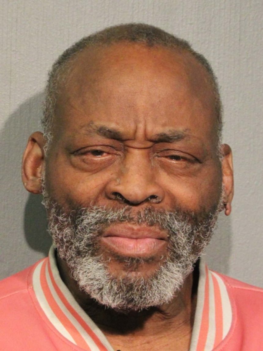 Kids locked themselves in bathroom as serial burglar ransacked their Logan Square home: prosecutors