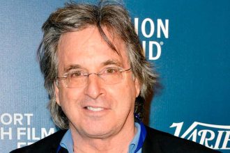 Lizzie McGuire Cast React to Robert Carradine’s Death at Age 71