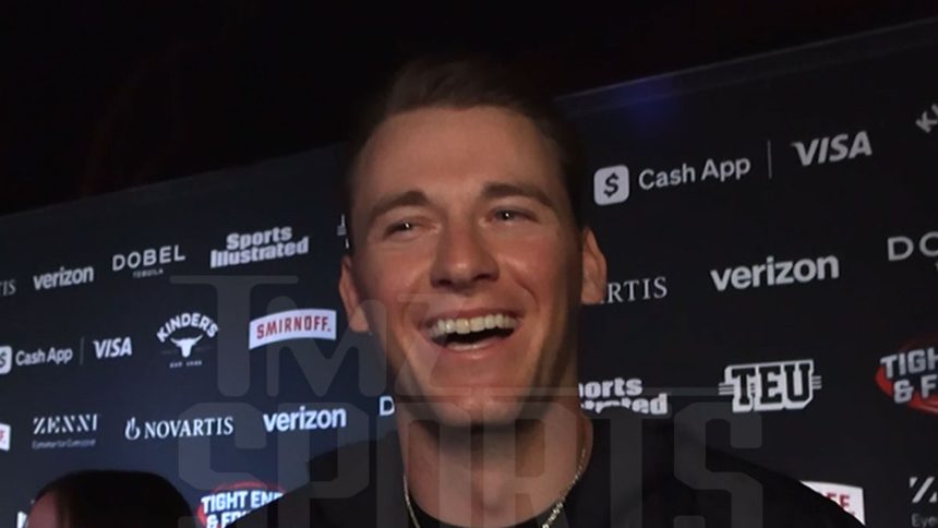 Mac Jones Shrugs Off 49ers’ Substation Conspiracy, ‘I Can’t Hear The Buzz’