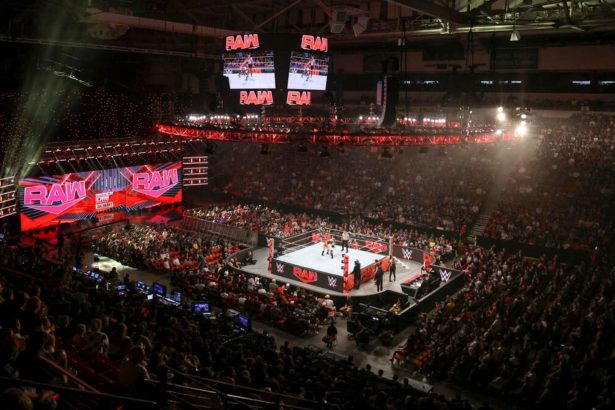 Major WWE star set to return on RAW after 8 years