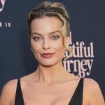 Male Actor Gave Me a Book to ‘Eat Less’ and Lose Weight