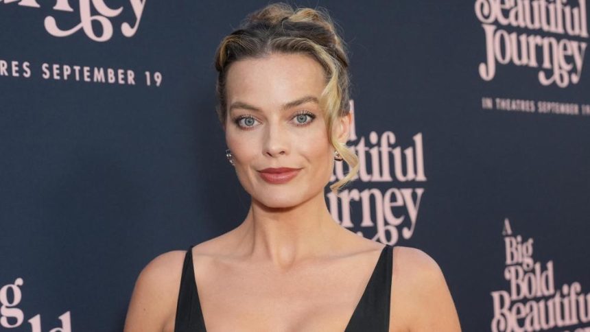 Male Actor Gave Me a Book to ‘Eat Less’ and Lose Weight