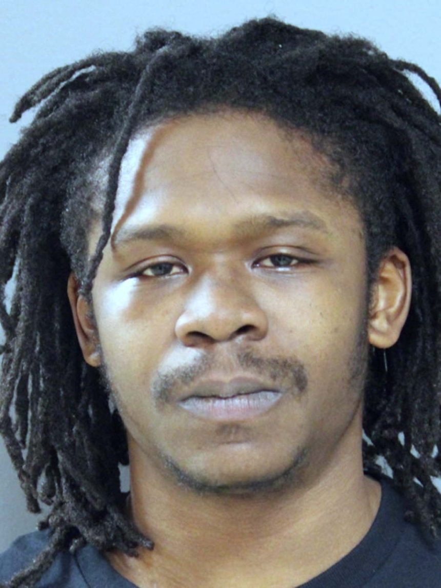 Man violently robbed teen at Loop CTA station while wearing ankle monitor and on pretrial release for 3 cases: reports