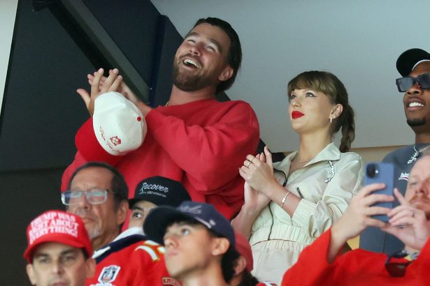 NFL fans react as Taylor Swift bags fourth straight Global honor