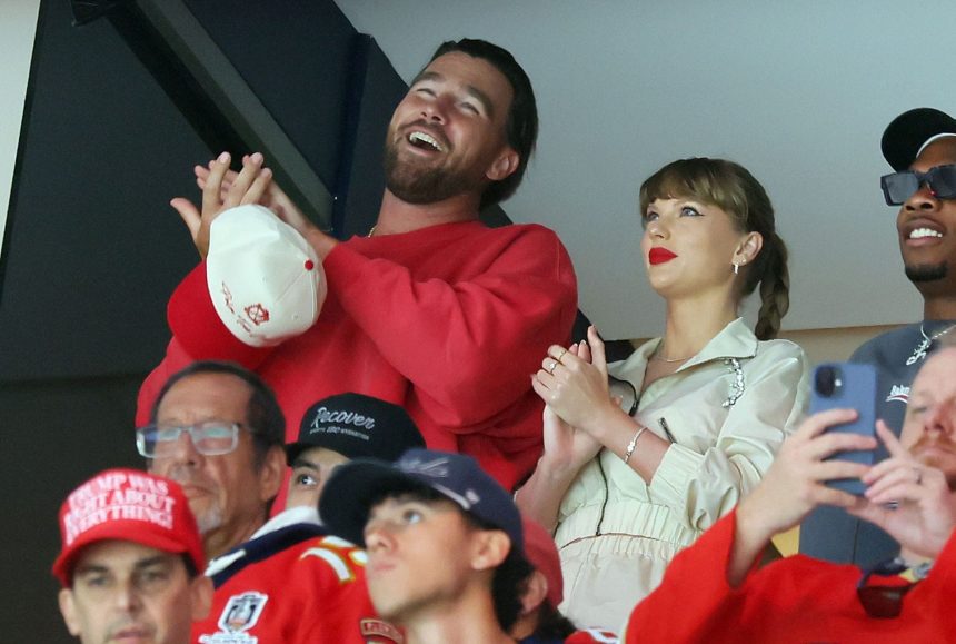 NFL fans react as Taylor Swift bags fourth straight Global honor