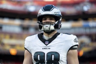 NFL insider opens up about Eagles’ TE plans as ,000,000 contract ends in 2026