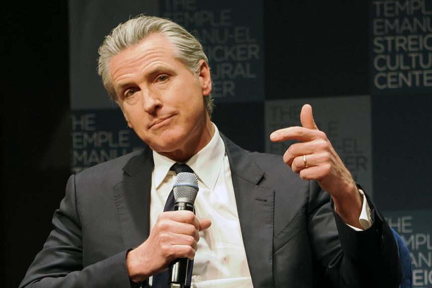 On paroles, Newsom has himself to blame
