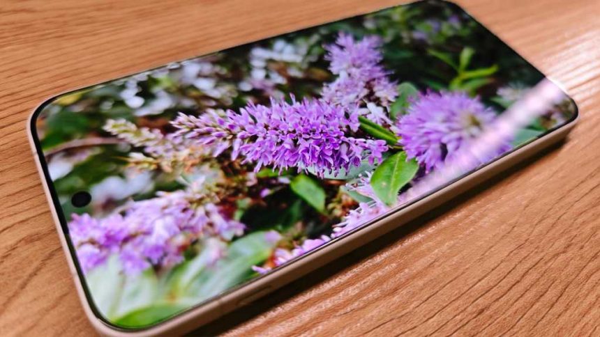 OnePlus 16 Tipped For 240Hz Display