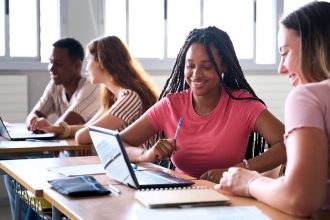 Peer Assessment for Students: Types and Teacher Tips