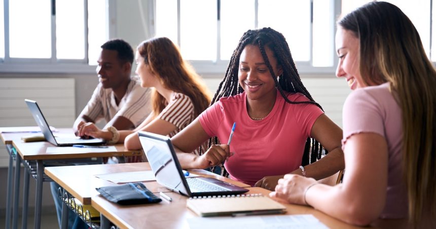 Peer Assessment for Students: Types and Teacher Tips