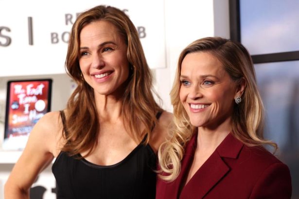 Reese Witherspoon, Jennifer Garner Remember James Van Der Beek