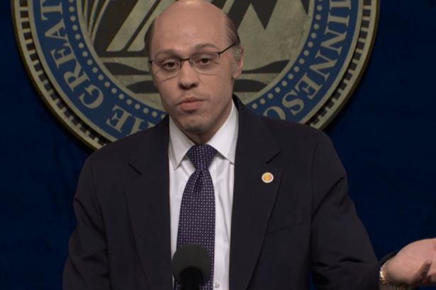 Showing ICE Agents How to Avoid Getting Caught