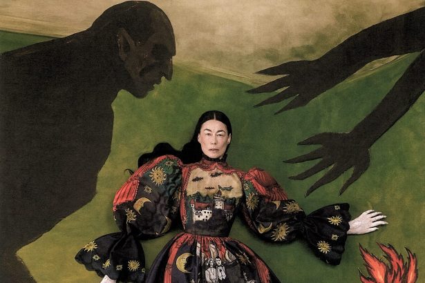 Szilveszter Makó’s Surreal Photographs Reconstruct the Boundaries of Portraiture — Colossal