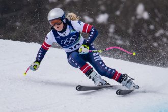The science of how Olympian Lindsey Vonn can ski on injured knees