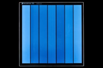 This Tiny Glass Square Could Store 2 Million Books of Data For 10,000 Years : ScienceAlert