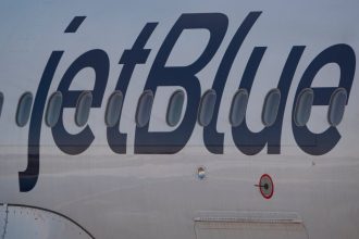 Traffic Disrupted At Newark Airport After JetBlue Engine Failure