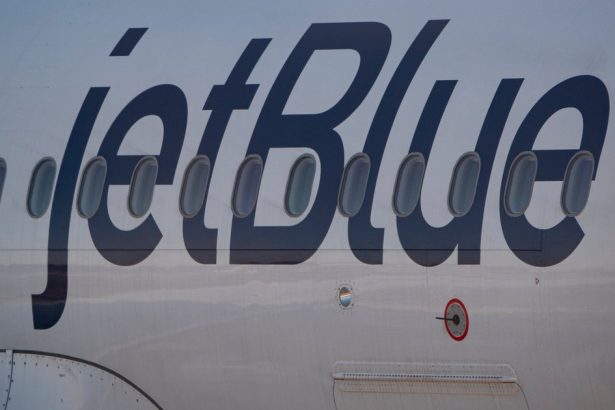 Traffic Disrupted At Newark Airport After JetBlue Engine Failure