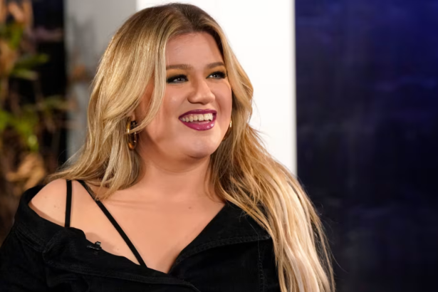 Kelly Clarkson Is Walking Away From Her Show After 7 Seasons