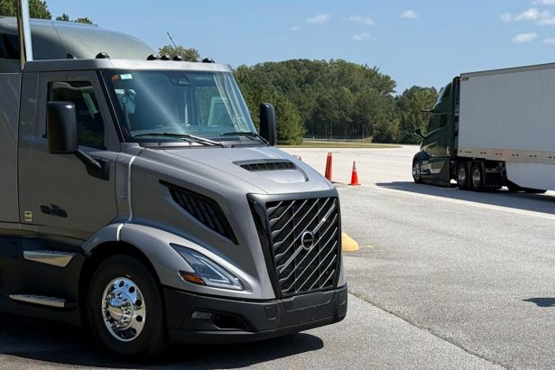 Volvo Trucks begins serial production of redesigned VNR at Virginia plant