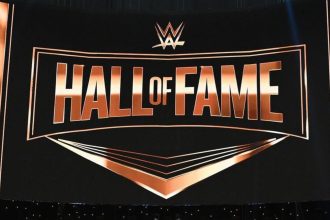 WWE legend issues an apology and deletes it!