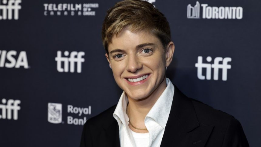 ‘Wayward’ Creator Mae Martin Sets Netflix First-Look Deal (EXCLUSIVE)