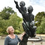 Wendy model visits statue for first time