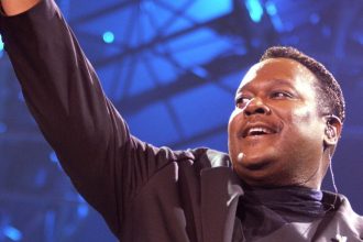 Who Is Luther Vandross? What to Know After Cher’s Grammys Reference