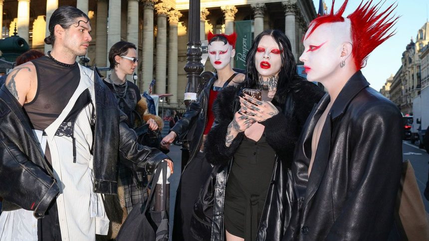 Inside the Fashion Week Street Style Machine