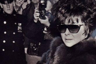From the Archives: Her Demons at Rest, Elizabeth Taylor Is Back in Top Form