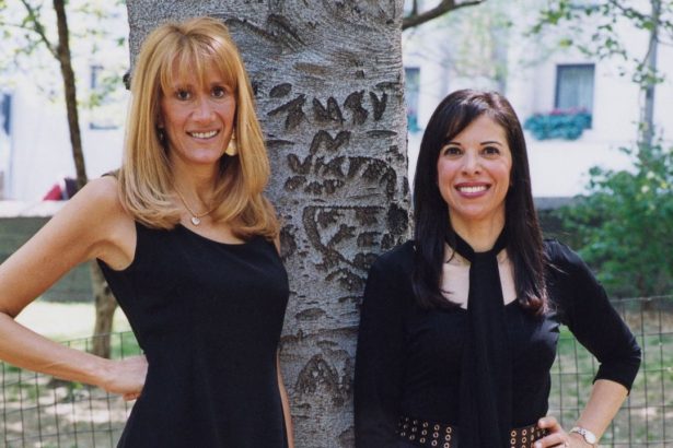 Revisiting ‘The Rules’: How Does the Iconic 1995 Courtship Guide Hold Up in the Dating-App Era?