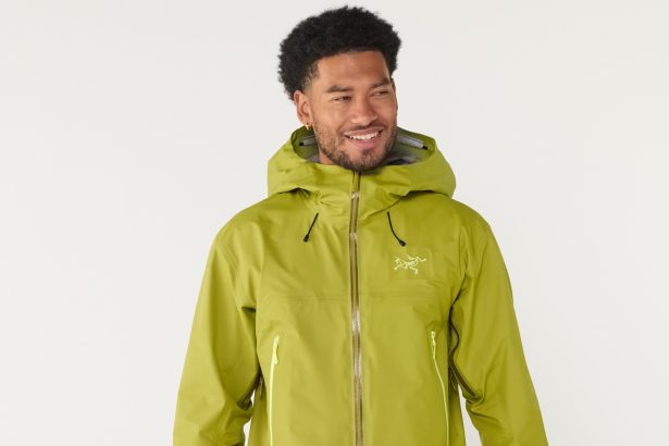 The Arc’teryx Rain Jacket Everyone Loves Is Suddenly 40% Off