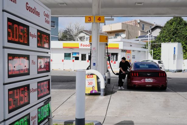 A month into Iran, the GOP’s political reality sinks in