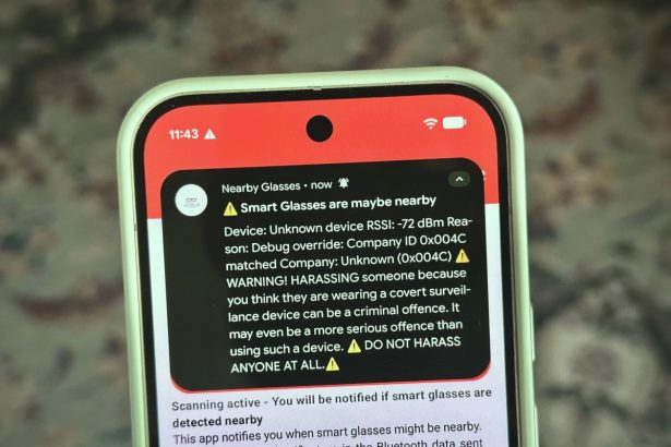 A new app alerts you if someone nearby is wearing smart glasses