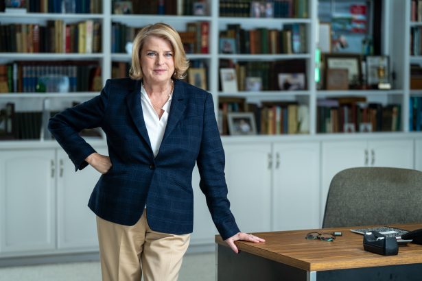 AIPAC, AI money propels Melissa Bean to comeback victory in Illinois